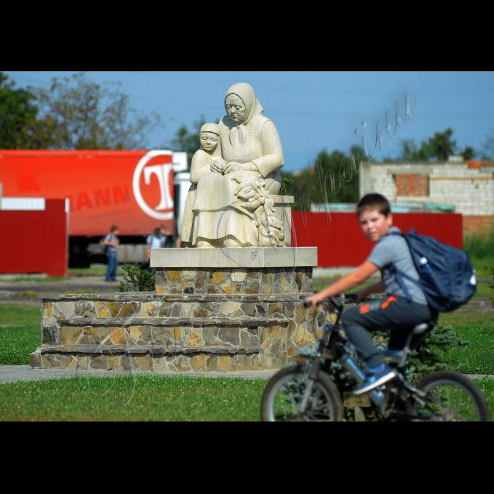 Закарпатська обл. Ужгородський район. Село Мала Добронь. Королівство Закарпатської паприки.